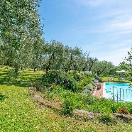 Le Selve Apartment
